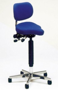 chaise Vela Midi          Hauteur 60cm-86 cm 5 pieds fixes avec rotation sans blocage inclinaison reglable                  Dés 998 Fr